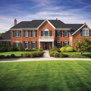 GAF’s Camelot Majestic Navy shingles